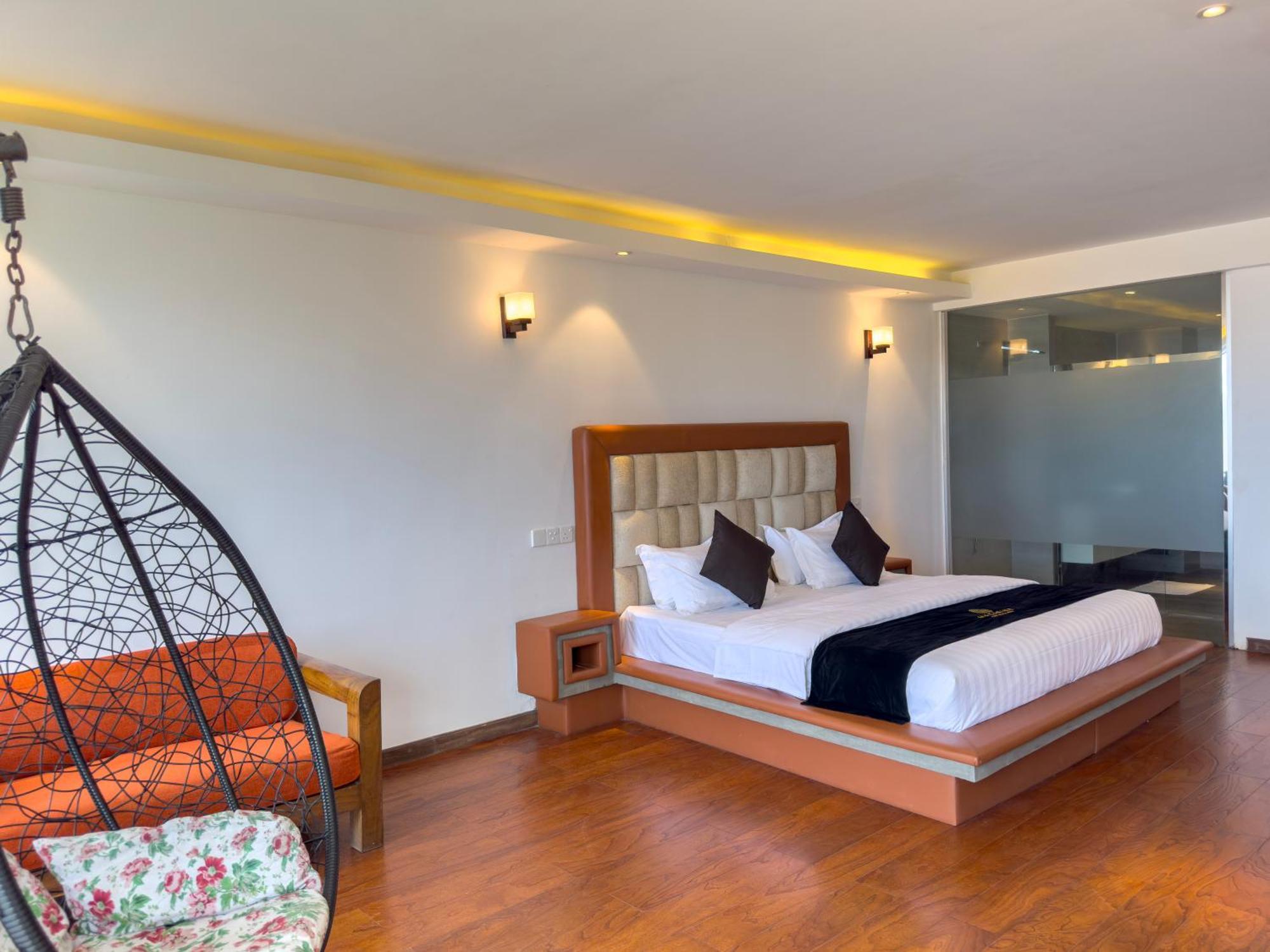 Mazarine Surf Suites Hiriketiya Діквелла Екстер'єр фото