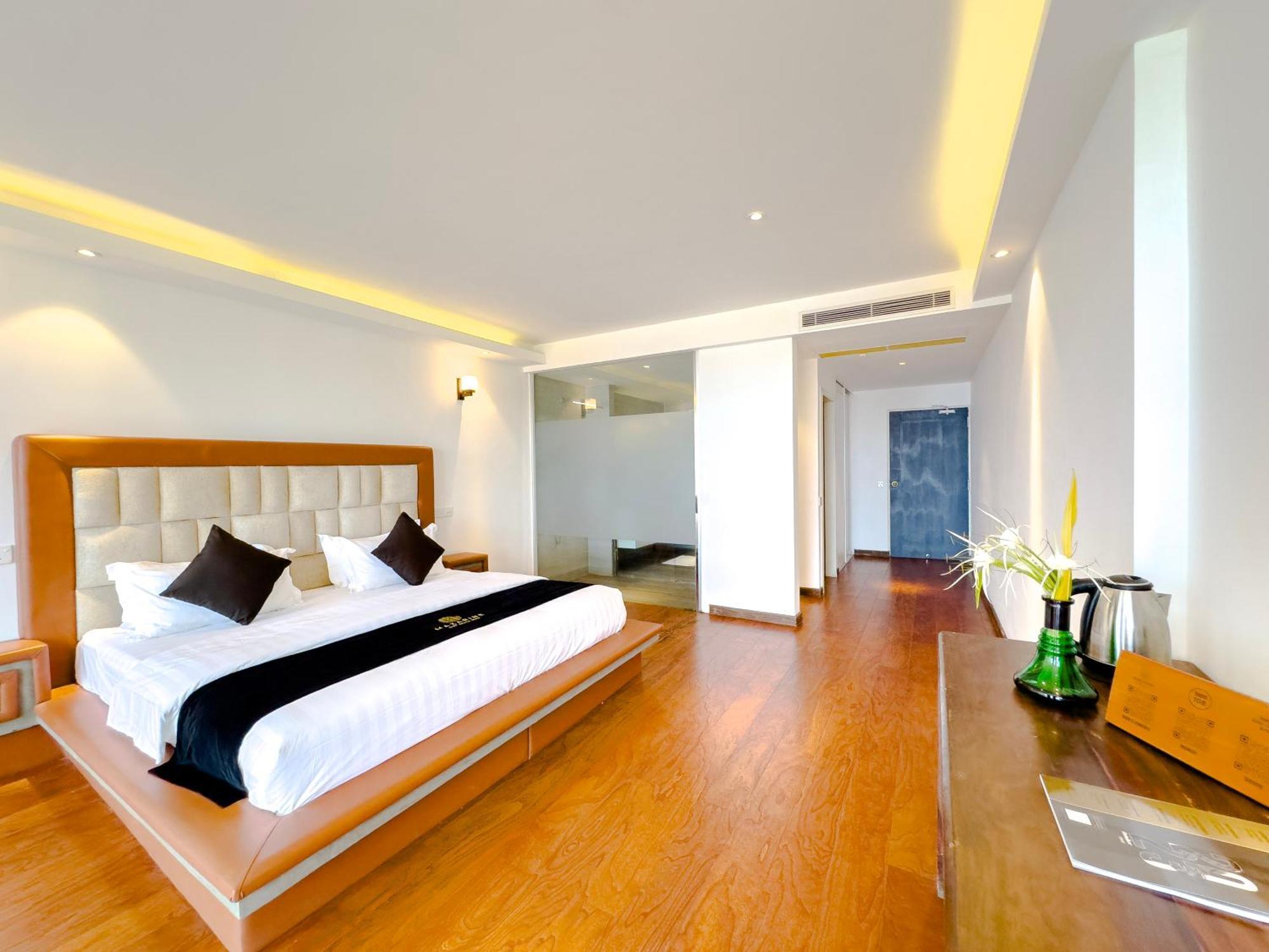 Mazarine Surf Suites Hiriketiya Діквелла Екстер'єр фото