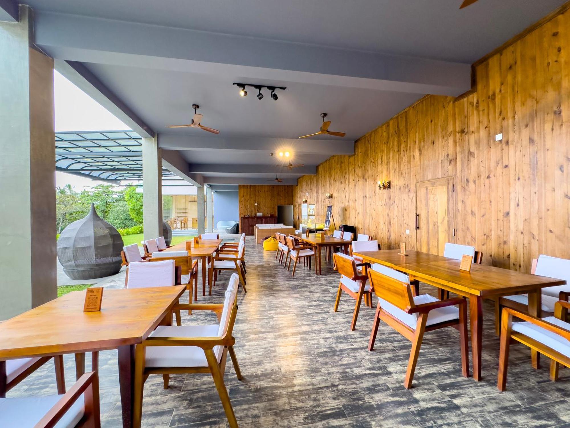Mazarine Surf Suites Hiriketiya Діквелла Екстер'єр фото