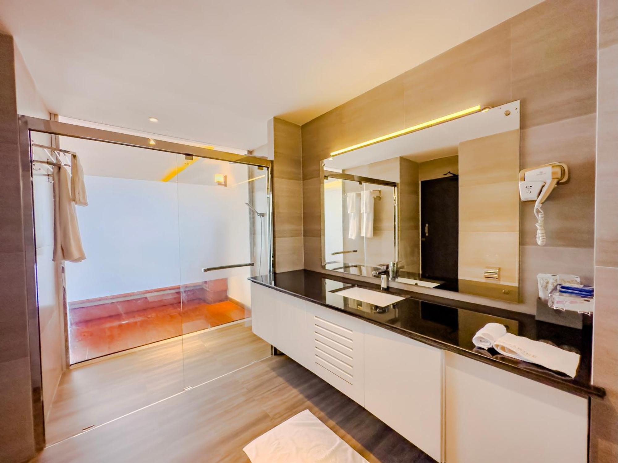 Mazarine Surf Suites Hiriketiya Діквелла Екстер'єр фото